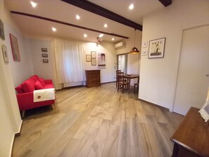House | 1 bedroom