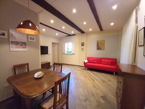 Apartment | 1 bedroom - Leone in Firenze With 1 Bedrooms and 1 Bathrooms (Florence)