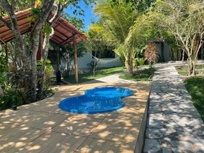 Family Chalet, Private Pool, Garden View | Living area | Flat-screen TV - Safira Beach House (Tibau do Sul)