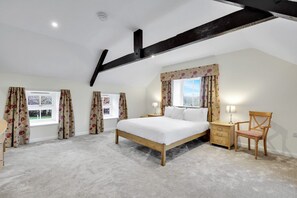 4 chambres, fer et planche à repasser, Wi-Fi gratuit