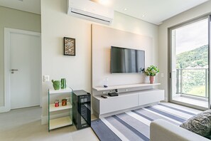 TV - WI-FI 500mb | Foodhall | Pool #CORG05 (Florianópolis)