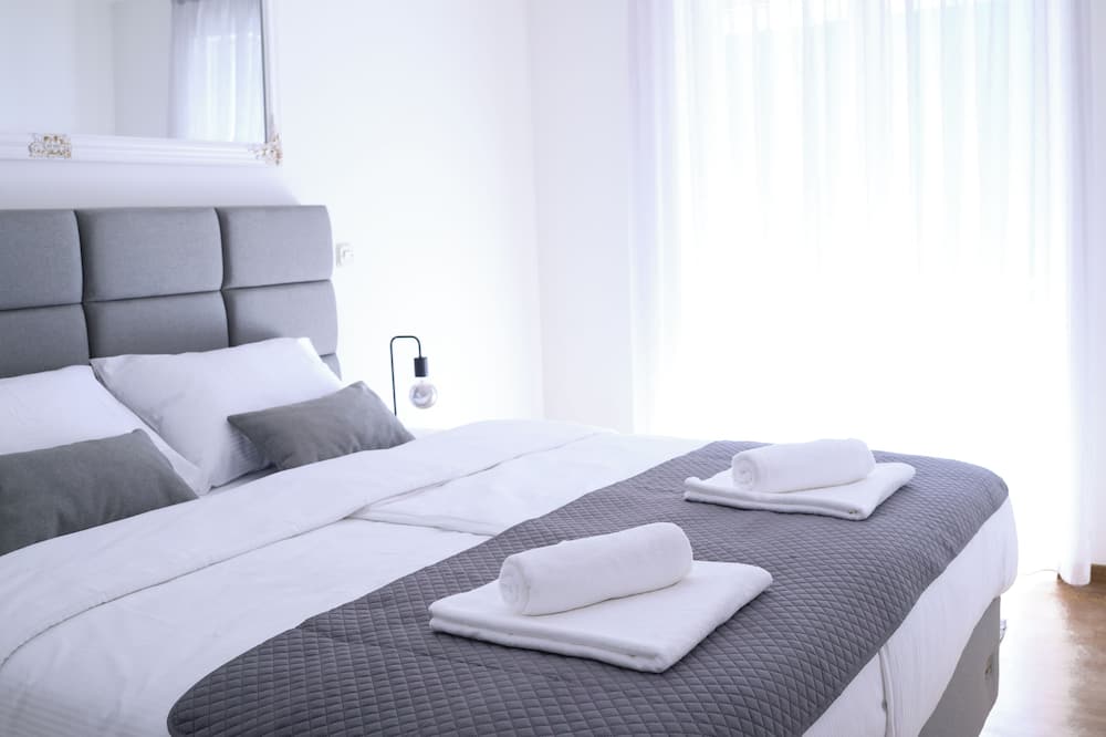 Artena Hotel
