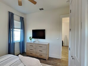 House (4 Bedrooms) | Miscellaneous
