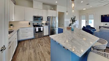 House (4 Bedrooms) | Property amenity