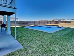 Property amenity - Salty Sunrise by Miss Kitty’s (Rockport)