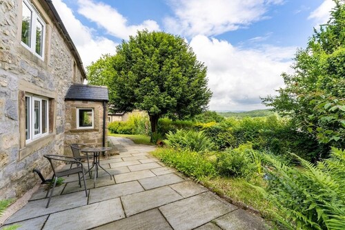 Peak District Break in Cottage with Great Views