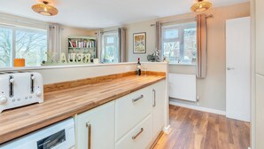 Unclassified image, 3 of 15, button - 1 bedroom accommodation in Coleford (Coleford)