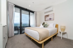 2 habitaciones, escritorio, tabla de planchar con plancha y wifi gratis
