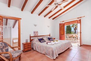 3 habitaciones y caja de seguridad en la habitación 