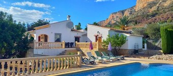 NEW!: El Ojo de Elefante; tranquil living under the eye of the famous 'Elephant’