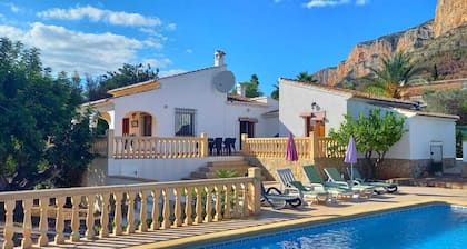 NEW!: El Ojo de Elefante; tranquil living under the eye of the famous 'Elephant’