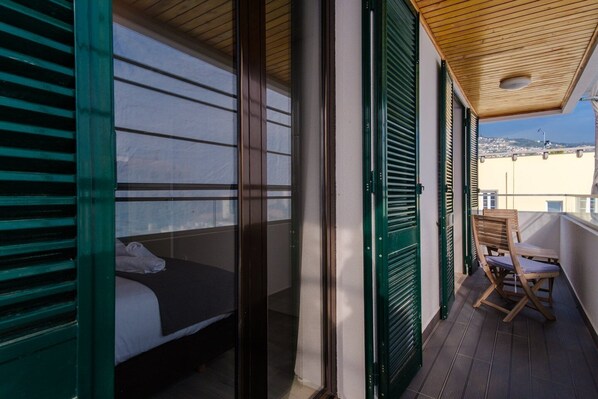 2 habitaciones, tabla de planchar con plancha y acceso a internet