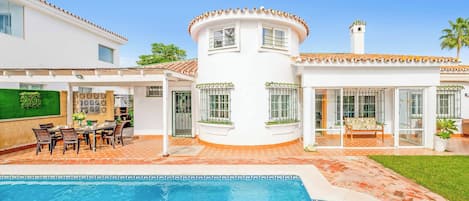 빌라 (5 Bedrooms) | 외관