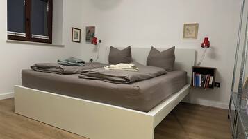 2 Schlafzimmer, WLAN, Bettwäsche