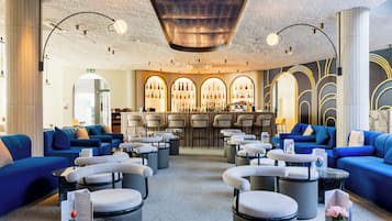 2 bars i un bar al terrat