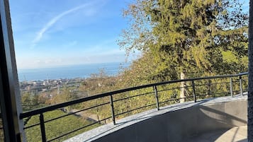 Deluxe Triple Room, Balcony, Sea View