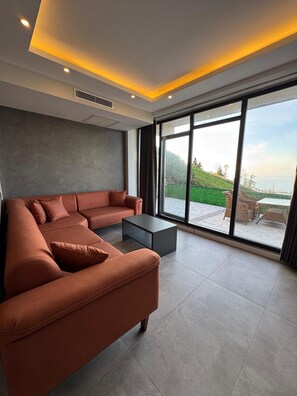 Villa Familiale, patio, vue mer