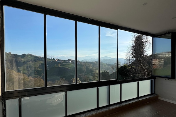 Villa familiar, patio, vistas a la montaña | Caja fuerte, escritorio, espacio para trabajar con un portátil