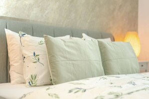 Schreibtisch, Bügeleisen/Bügelbrett, kostenloses WLAN, Bettwäsche