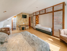 Quarto família | Roupas de cama antialérgicas, Wi-Fi de cortesia