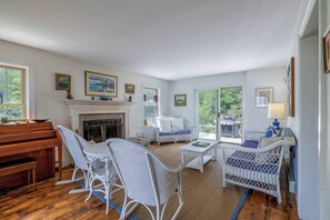 TV, ping pong - Large 4BR Waterfront Home with Dock! [Quarry Cove] (Mount Desert)