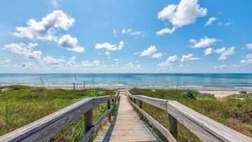 Condo (1 Bedroom) | Servicio de la propiedad