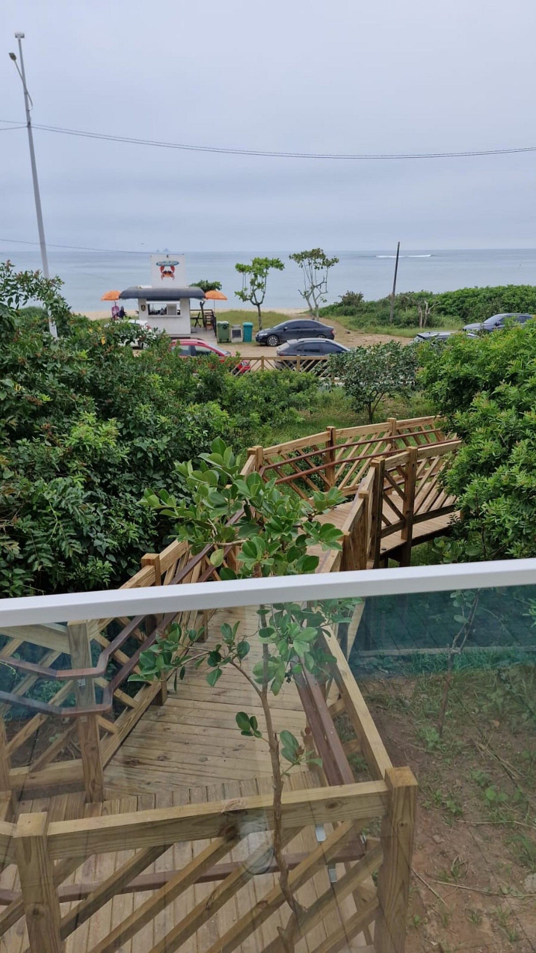 Luxury Apartment, Pool Access, City View | Property grounds