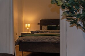 1 soverom, strykejern/-brett, wi-fi (inkludert) og sengetøy