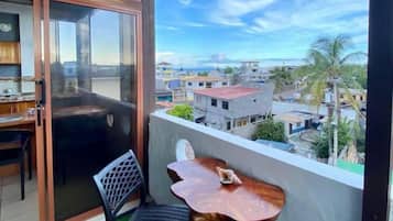 Superior appartement, uitzicht op de baai | Woonruimte