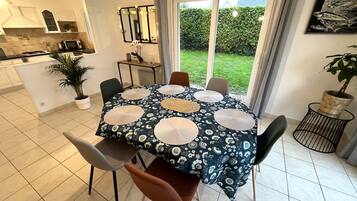 House | Dining