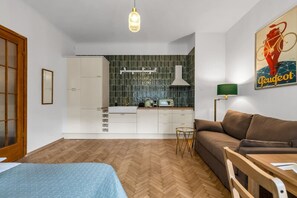 Interior - Mokotów Studio - Top Location, Tram&Shops nearby - by Rentujemy (Warszawa)