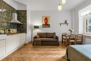 Interior - Mokotów Studio - Top Location, Tram&Shops nearby - by Rentujemy (Warszawa)