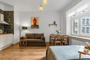 Interior - Mokotów Studio - Top Location, Tram&Shops nearby - by Rentujemy (Warszawa)