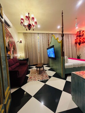Signature Double Room | Memory foam beds, free minibar, in-room safe, laptop workspace - Hotel Stay Banaras (Varanasi)