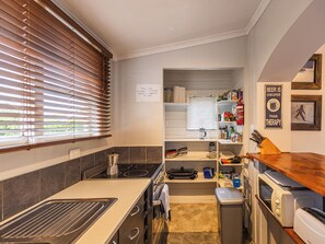 Refrigerador, microondas, lavavajillas, tostadora