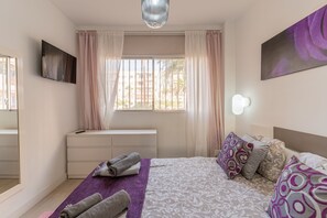 1 bedroom, free WiFi, bed sheets