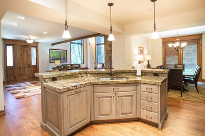 NEW! 9201 - Silver Aspen - Five Bedroom + Loft Luxury Townhome