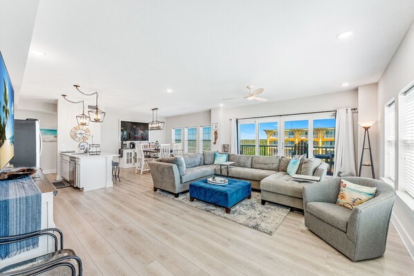 Smart TV, DVD player, books