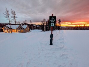 المنطقة المحيطة بالمنشأة