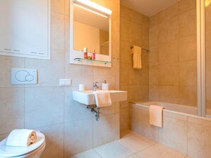 Bathroom - Penthouse in Bad Gastein Near Ski Lifts (Bad Gastein)
