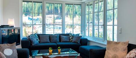 Apartment | Living area