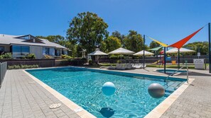 Pool - SeventyThree at Cape View Resort (Broadwater)