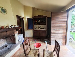 House | Dining