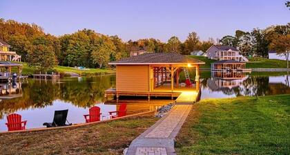6BR Lakefront at Lake Anna, Boat Dock, Fire Pit