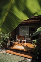 Deluxe Suite, Balcony, Garden View | Minibar, individually furnished, free WiFi, bed sheets