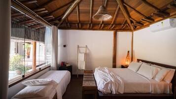 Minibar, individually furnished, free WiFi, bed sheets