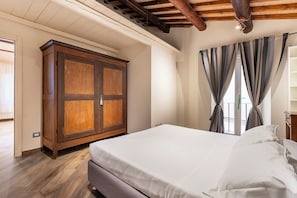 1 chambre, fer et planche à repasser, Wi-Fi gratuit, draps fournis