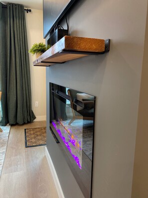 Interior - The Emerald Mountain Getaway w/ Pool, hot tub and fitness room. (Dead Man's Flats)