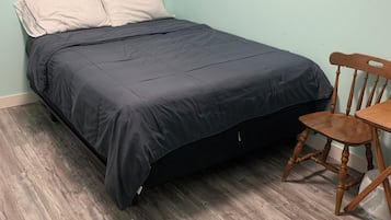 1 habitación, caja de seguridad en la habitación y escritorio