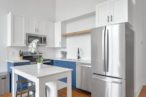 Apartment, 1 Bedroom | Private kitchen
